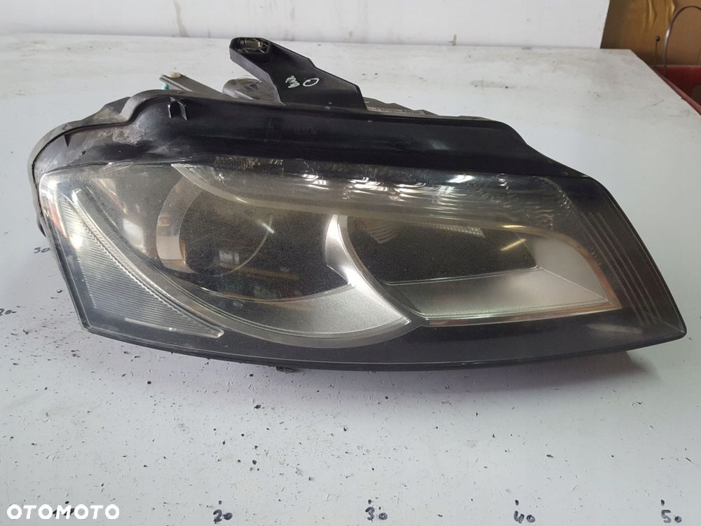 AUDI A3 8P LIFT 08-12r LAMPA XENON PRAWA PRZÓD ANGLIK - 1