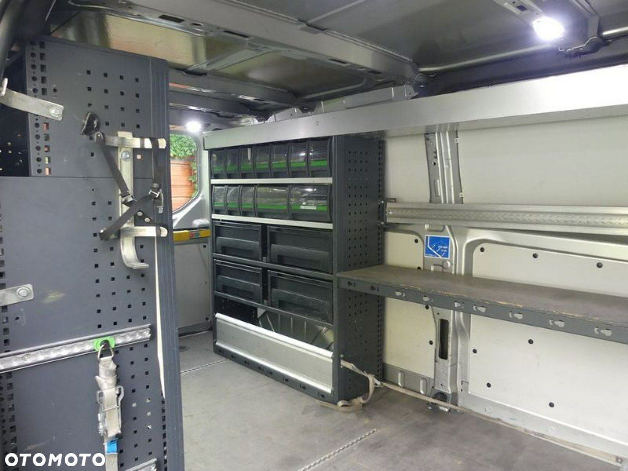 Ford Transit Custom - 11