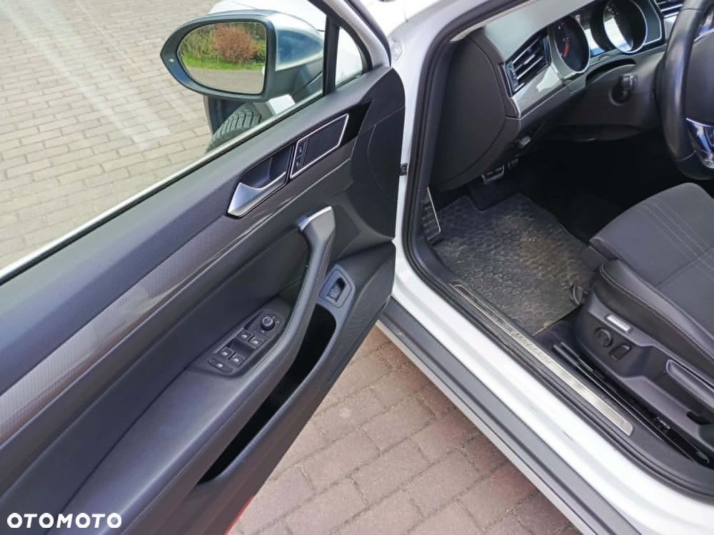 Volkswagen Passat Alltrack 2.0 TDI SCR 4Mot DSG - 19