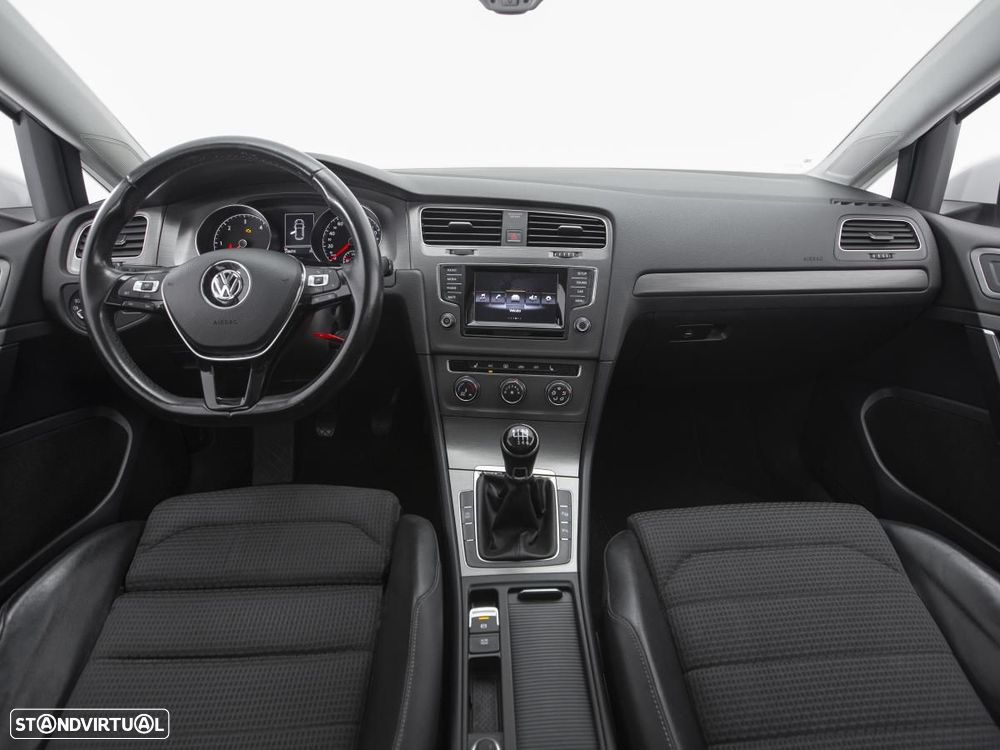 VW Golf - 8