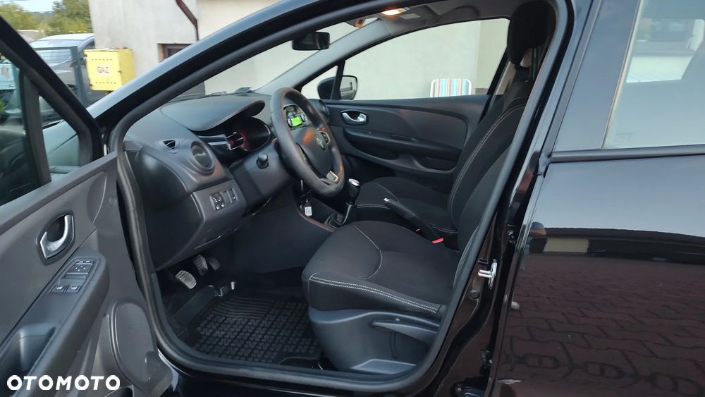 Renault Clio - 7