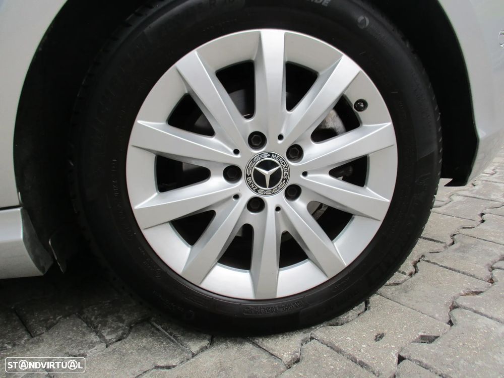 Mercedes-Benz A 180 CDI (BlueEFFICIENCY) Urban - 26