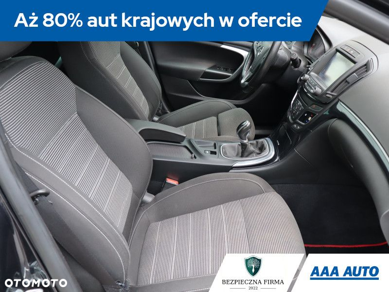 Opel Insignia - 10