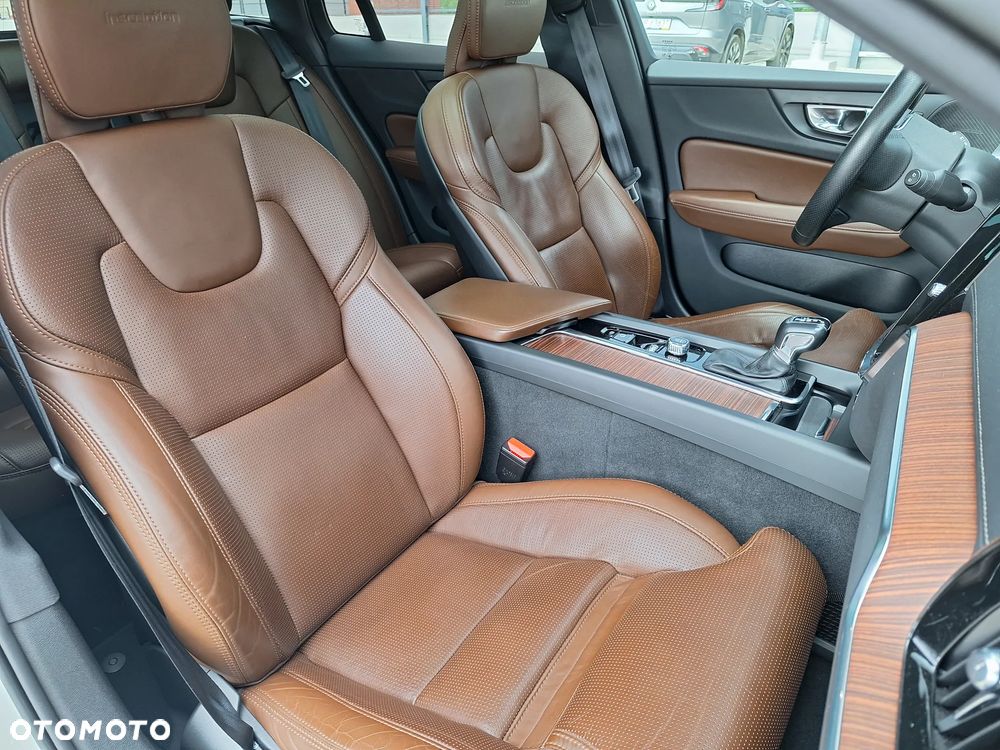 Volvo V60 D4 AWD Inscription - 24