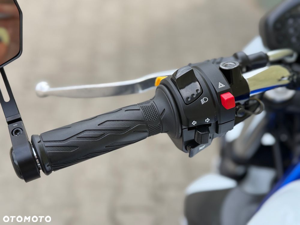 Suzuki Gladius - 37