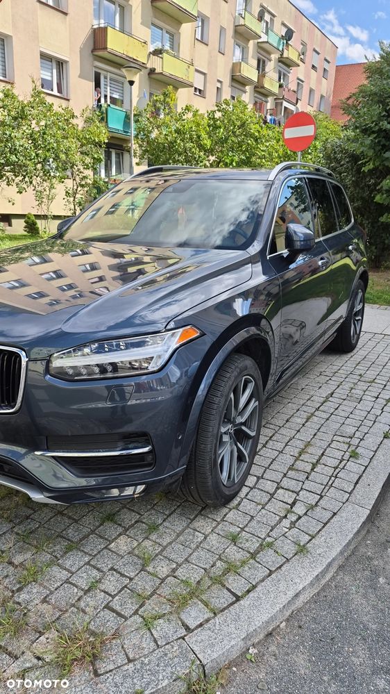 Volvo XC 90 - 1
