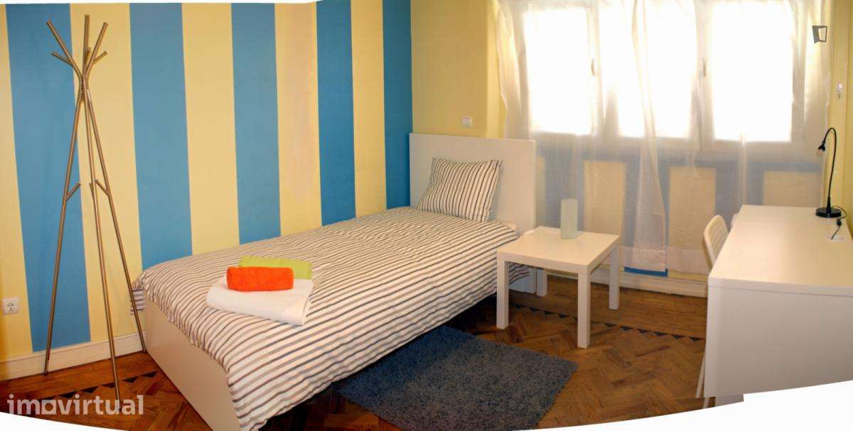 Quarto - localizado em Sete Rios Lisbon - Grande imagem: 5/21
