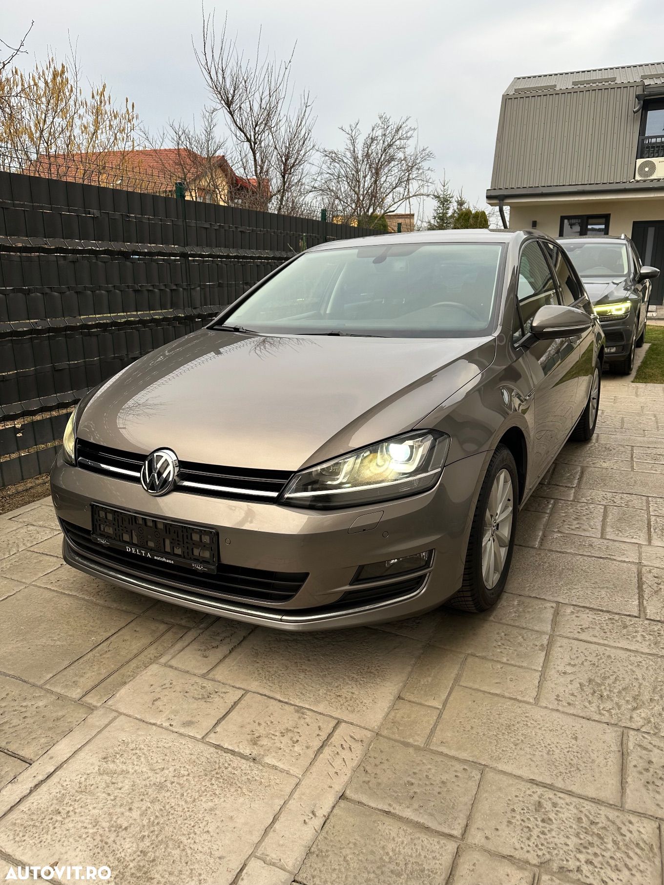 Volkswagen Golf 1.6 TDI BMT Highline - 1