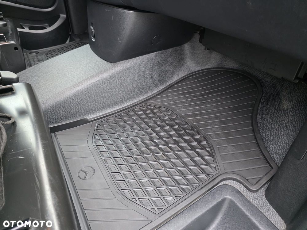 Mercedes-Benz Vito - 27
