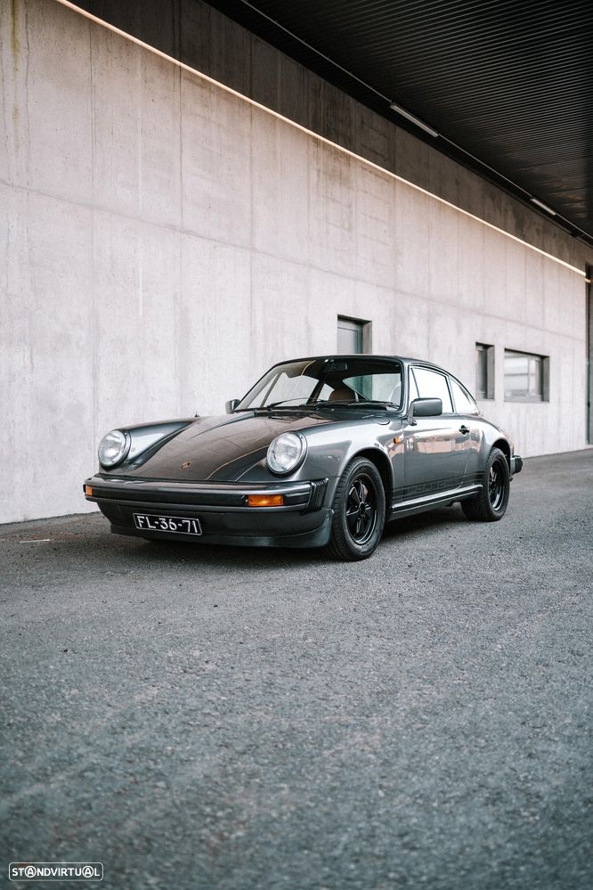 Porsche 911 Série G - 3