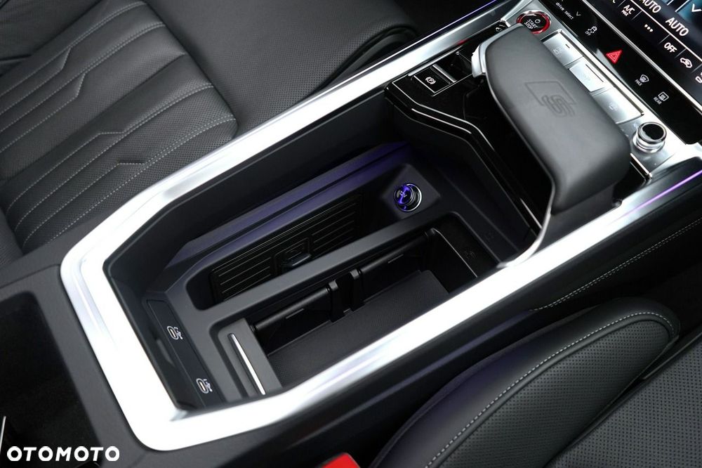 Audi SQ8 e-tron - 24