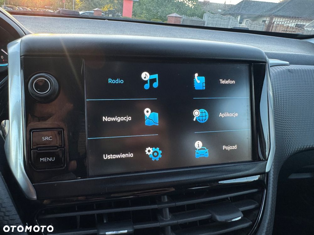 Peugeot 2008 - 11