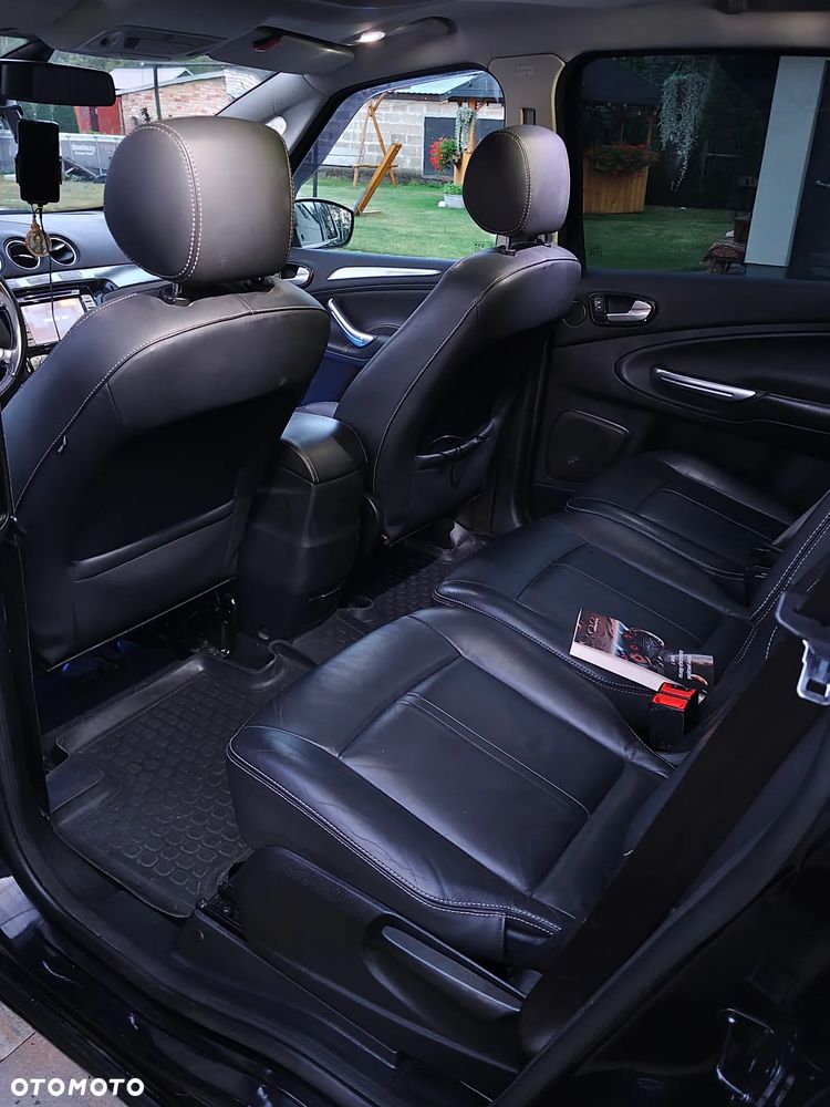 Ford S-Max - 18