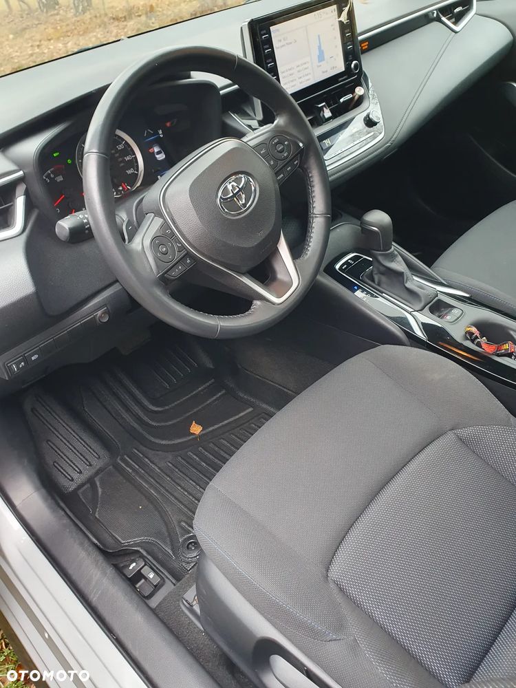Toyota Corolla - 24