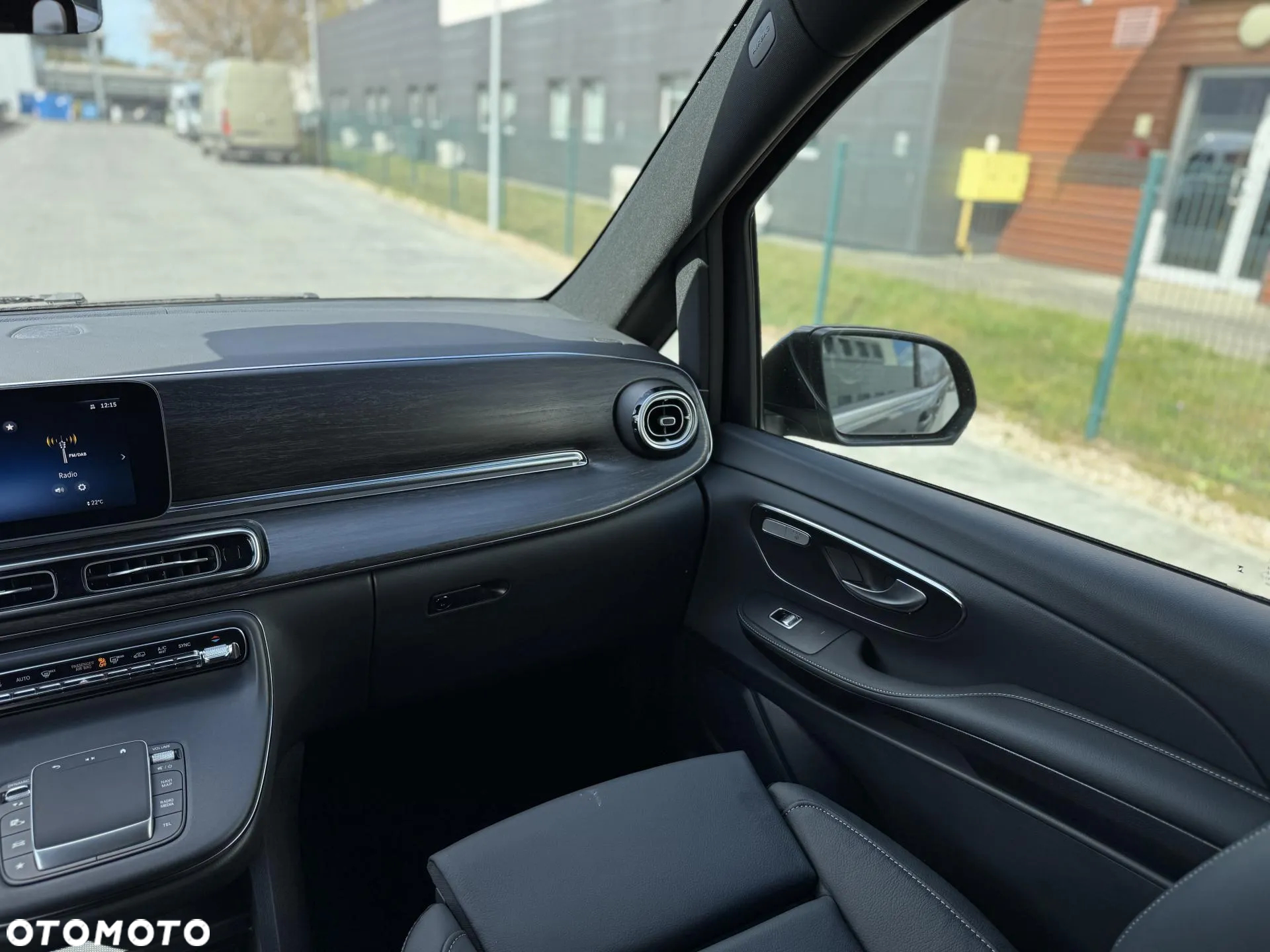Mercedes-Benz Klasa V 300 extralang 9G-TRONIC Avantgarde - 12