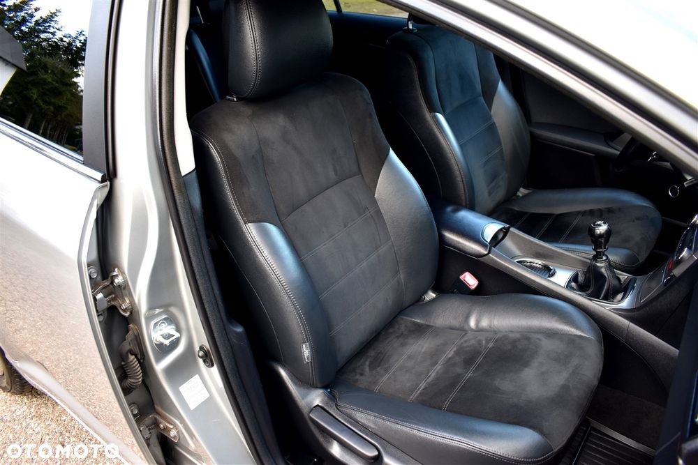 Toyota Avensis Touring Sports 1.8 Business Edition - 21