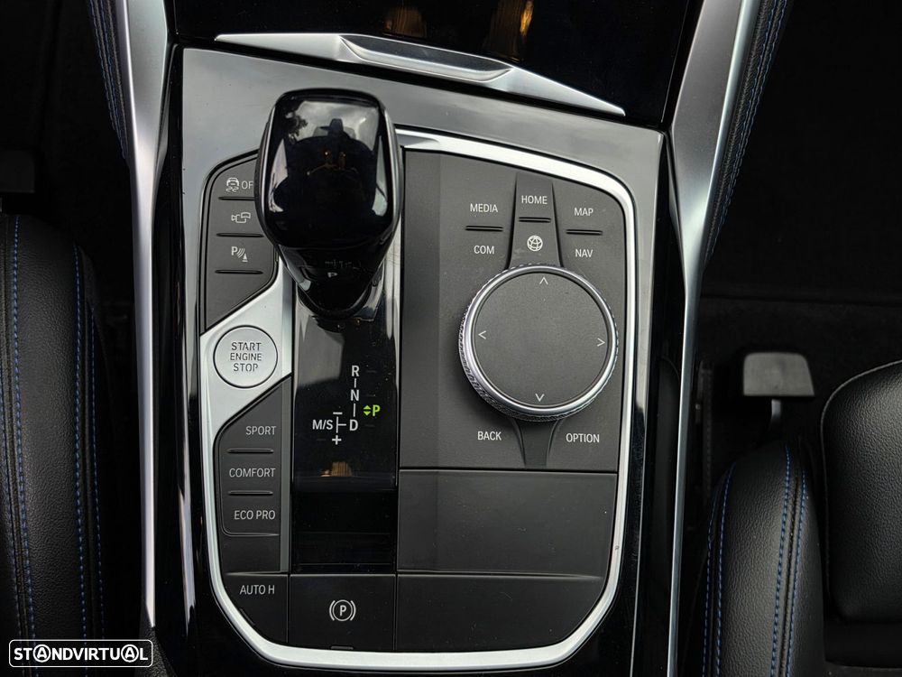 BMW 220 d Coupe Pack 50 anos M Auto - 23