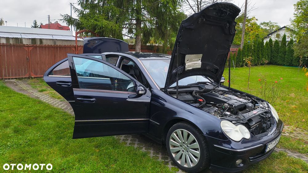 Mercedes-Benz Klasa C 180 T Kompressor Avantgarde - 18