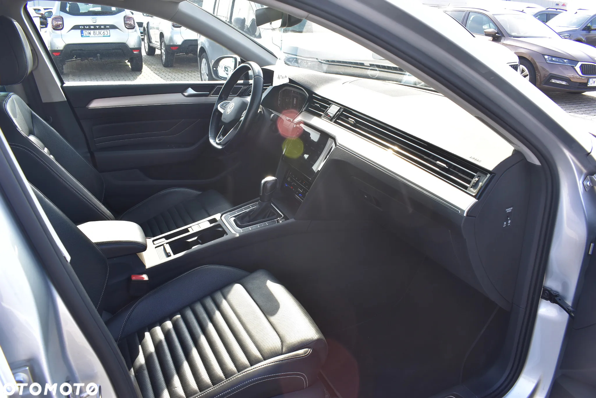 Volkswagen Passat 2.0 TDI Elegance DSG - 24