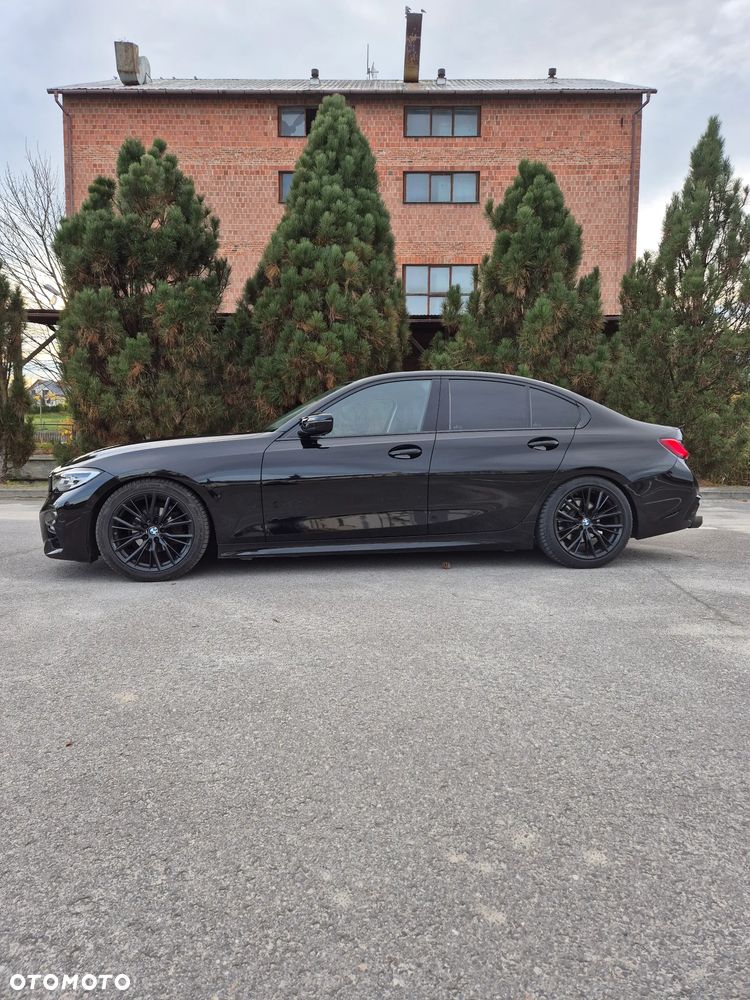 BMW Seria 3 318d M Sport - 5