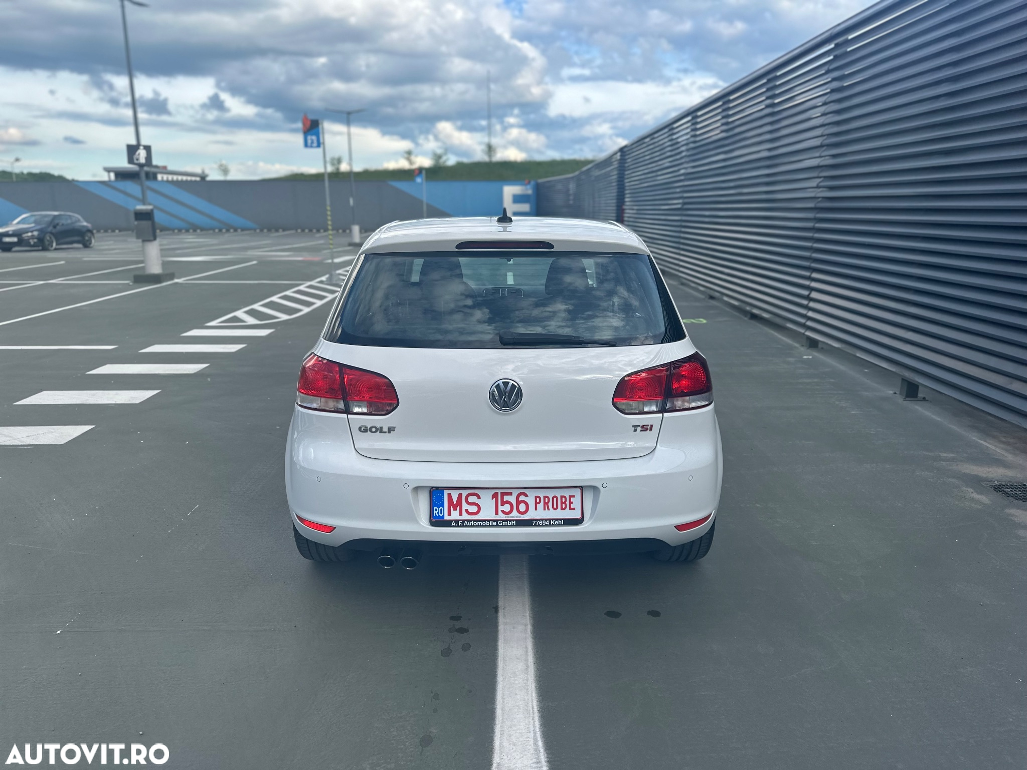 Volkswagen Golf 1.4 TSI DSG Highline - 32