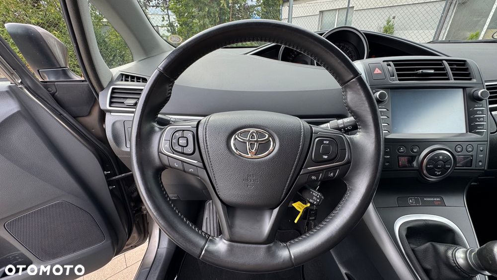Toyota Verso 1.8 7-Sitzer Executive - 31