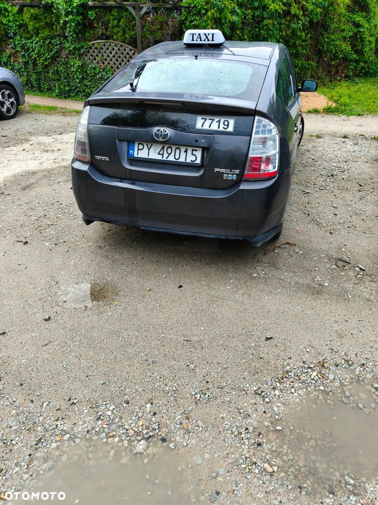 Toyota Prius - 11