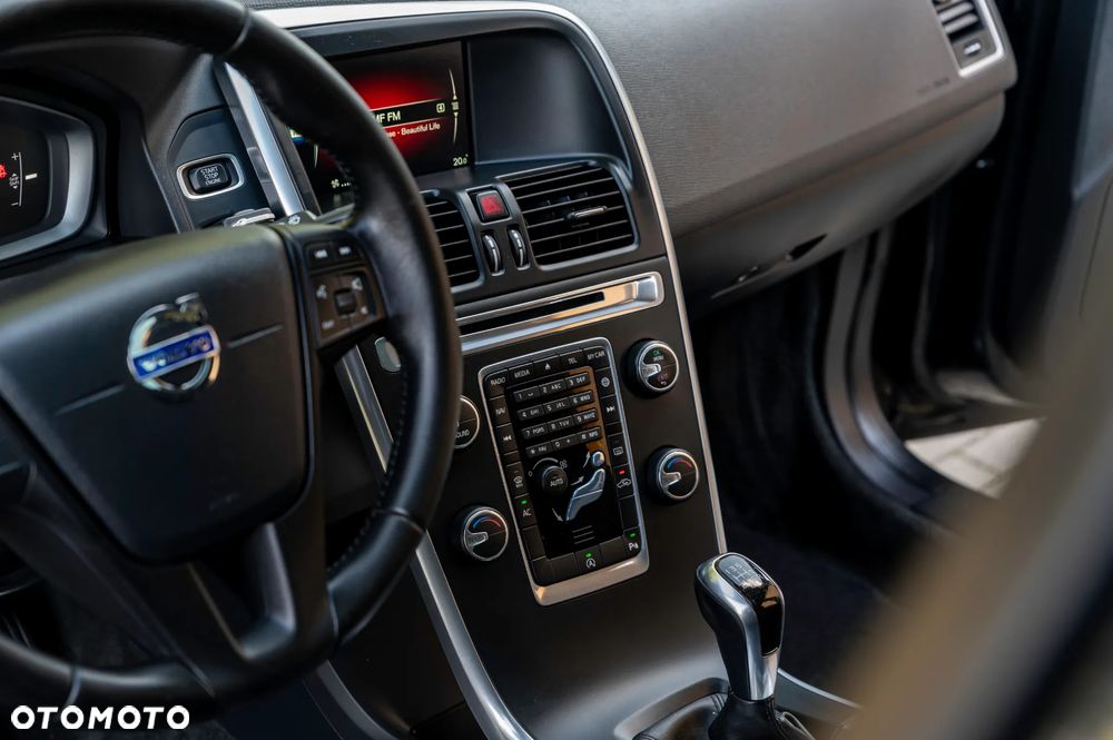 Volvo XC 60 D3 Kinetic - 32