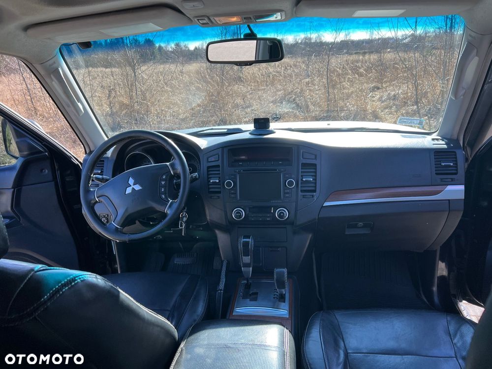 Mitsubishi Pajero 3.2 DID Instyle - 9
