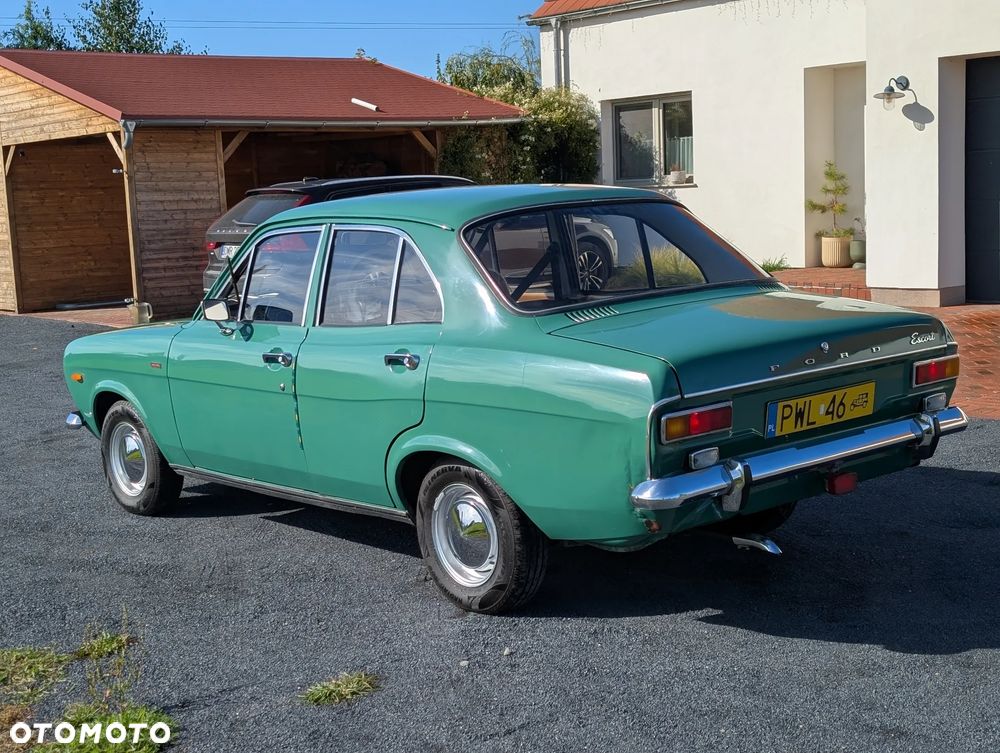 Ford Escort - 4