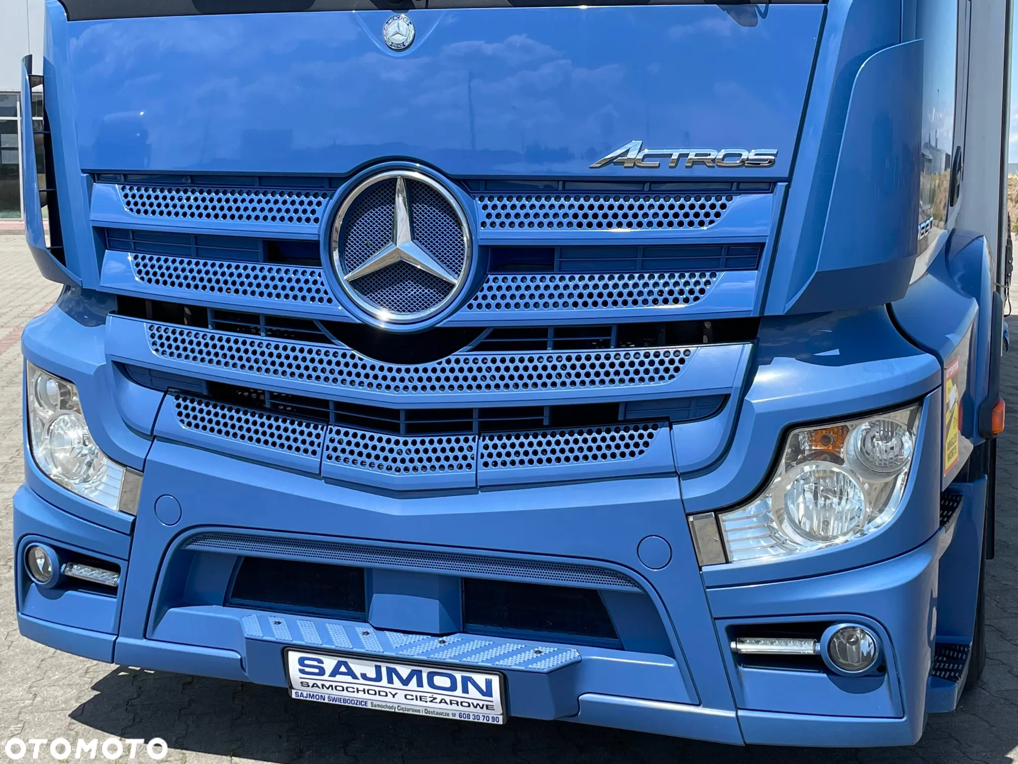 Mercedes-Benz ACTROS 1830 / PRZESTRZENNY 60M3 / 7,75 M / SALON PL - 7