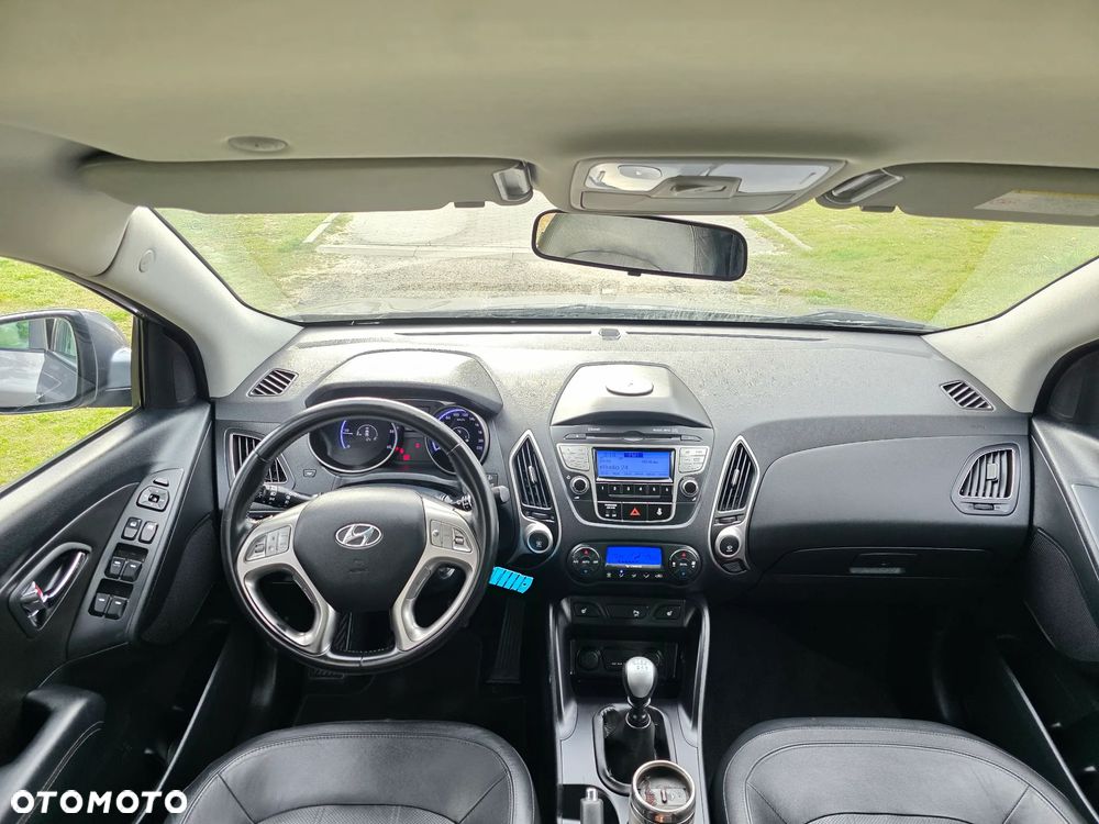 Hyundai ix35 1.7 CRDi 2WD blue Finale Gold - 9