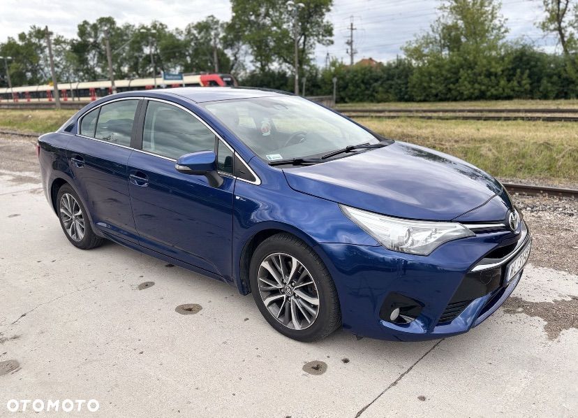 Toyota Avensis 2.0 D-4D Selection - 6