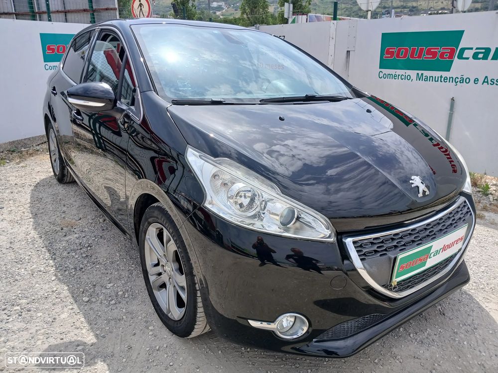 Peugeot 208 1.2 VTi Allure - 4