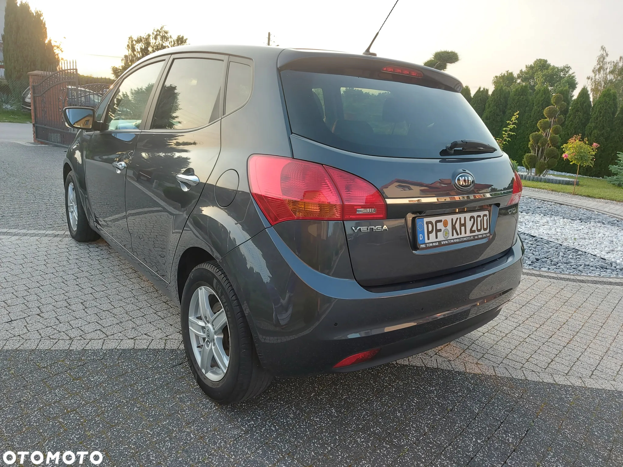 Kia Venga 1.6 CRDi 128 Edition 7 - 10