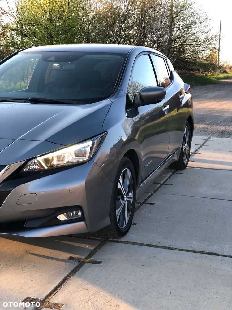 Nissan Leaf 40 kWh Tekna - 8