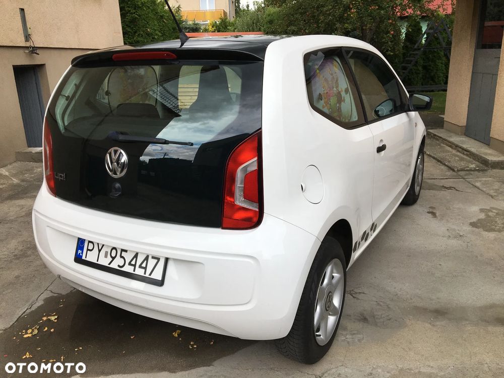 Volkswagen up! 1.0 Black Style - 3