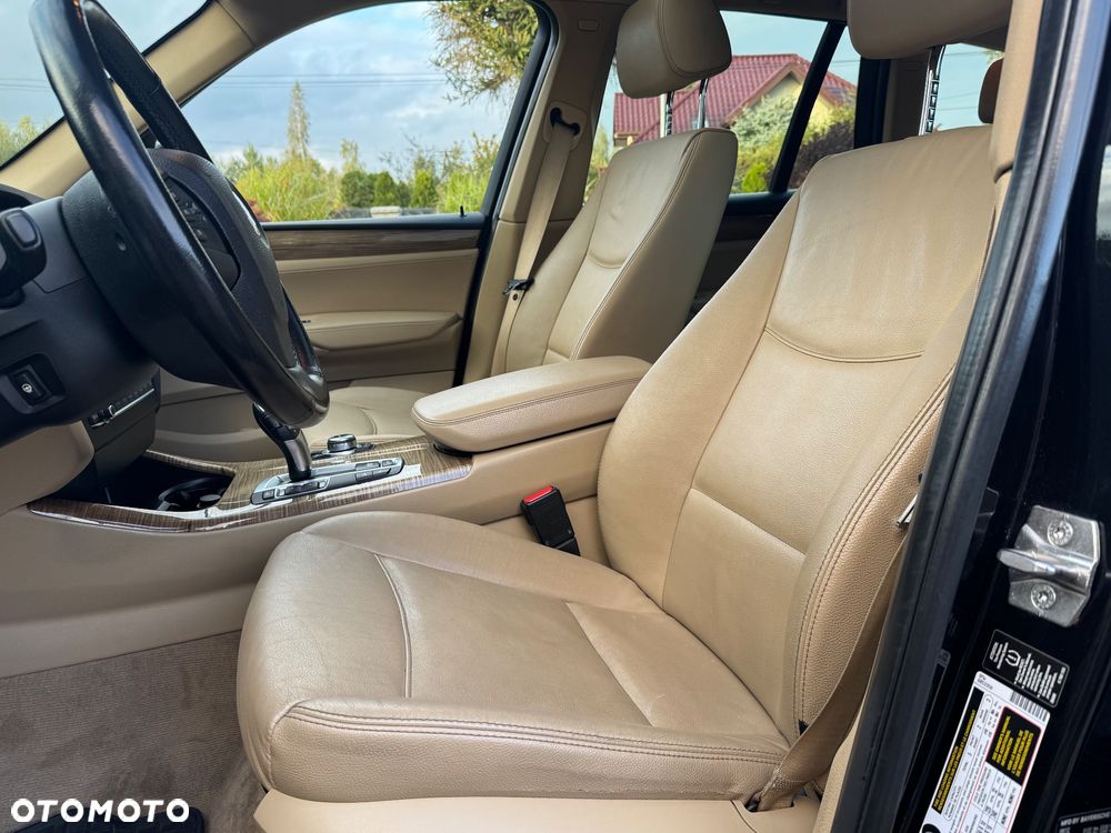 BMW X3 xDrive28i - 16