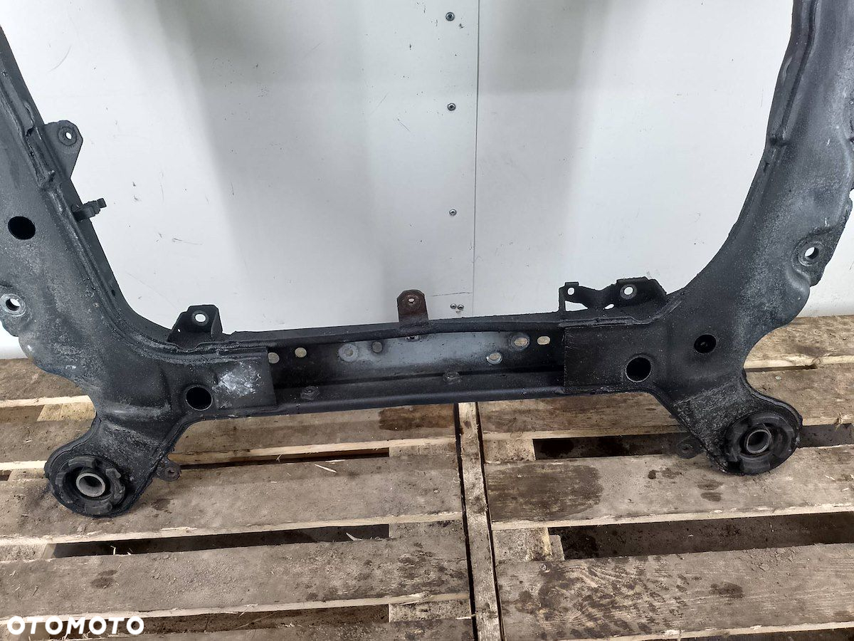 WÓZEK,TRAWERS PRZÓD VOLVO XC70 ( 00-07 ) 2.4 D - 8