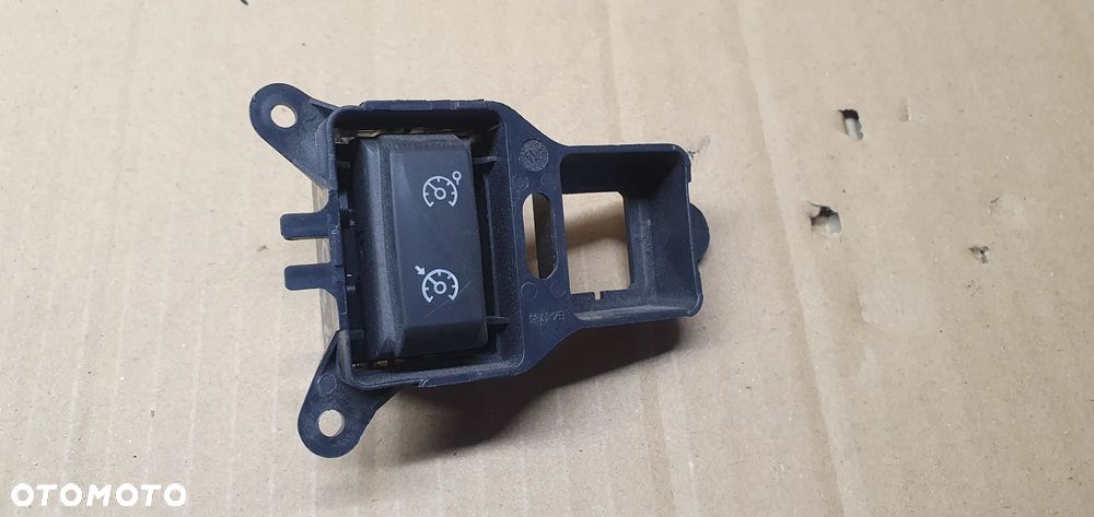 Przełącznik włącznik tempomatu Renault Clio III - 1
