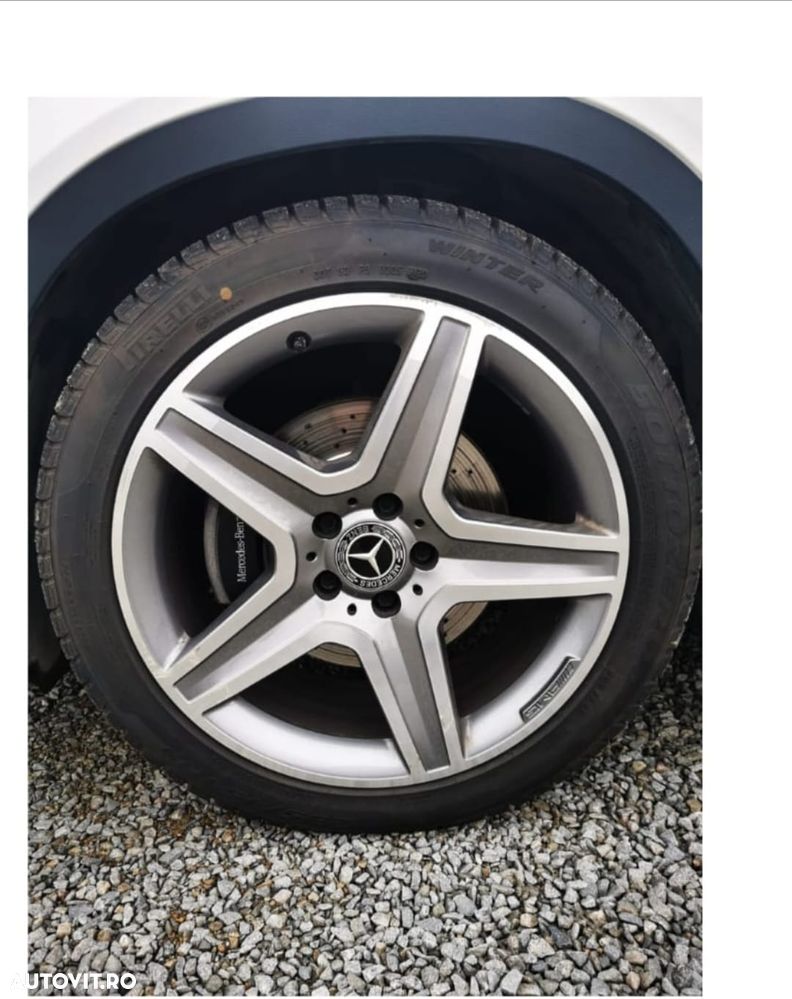 Mercedes-Benz GLA 220 d 4MATIC 7G-DCT AMG Line - 25