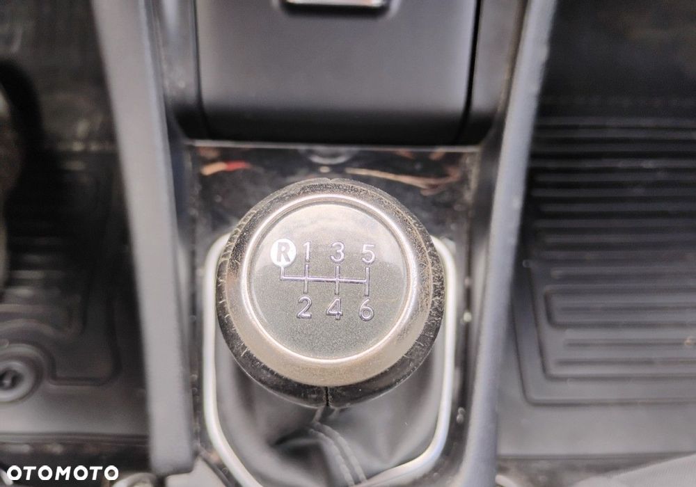 Toyota Auris - 16