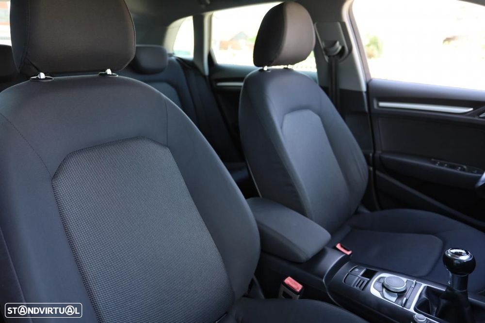 Audi A3 Sportback 1.6 TDI Sport - 17