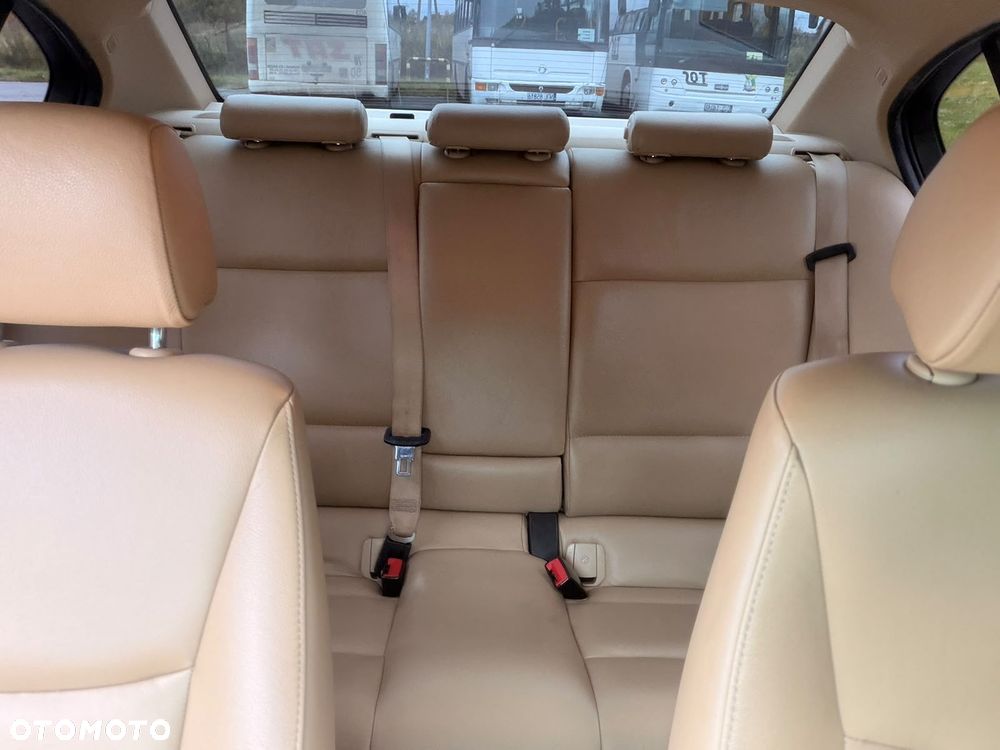 BMW Seria 3 320i - 33