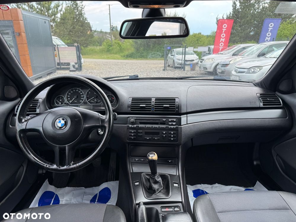 BMW Seria 3 318i - 15