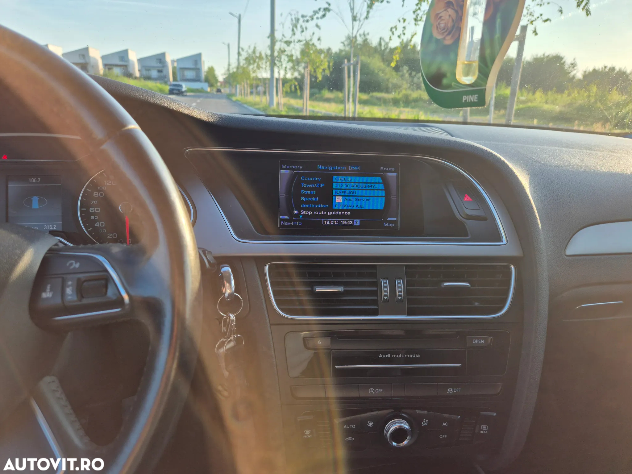 Audi A4 2.0 TDI Avant - 8