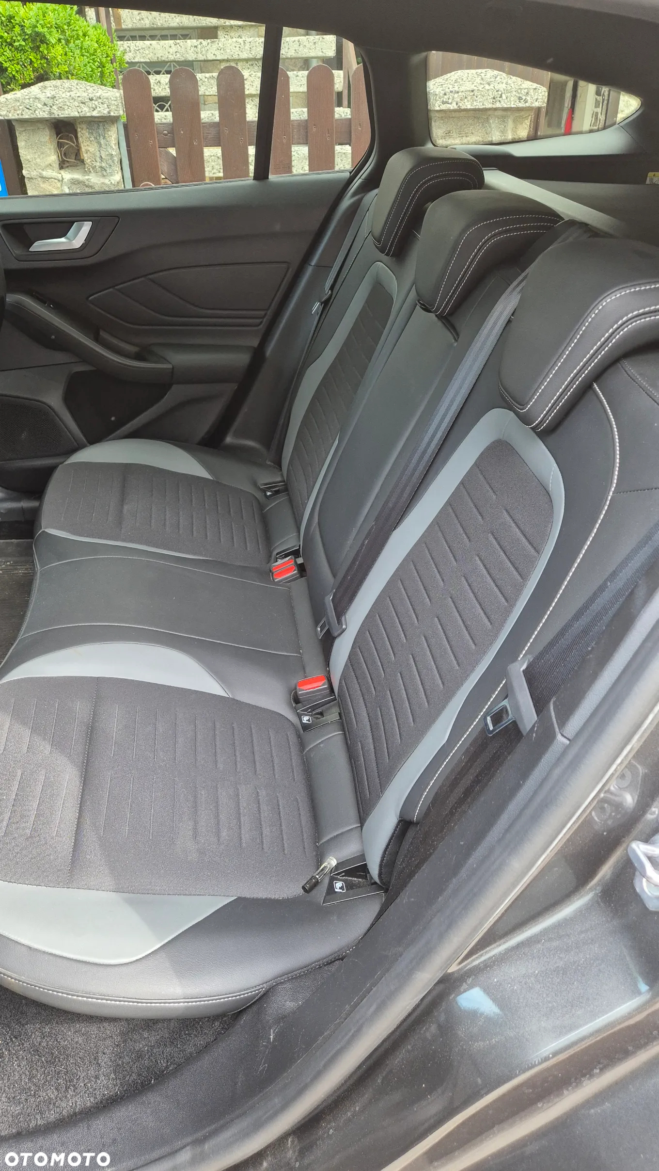 Ford Focus 2.0 EcoBlue ST - 12
