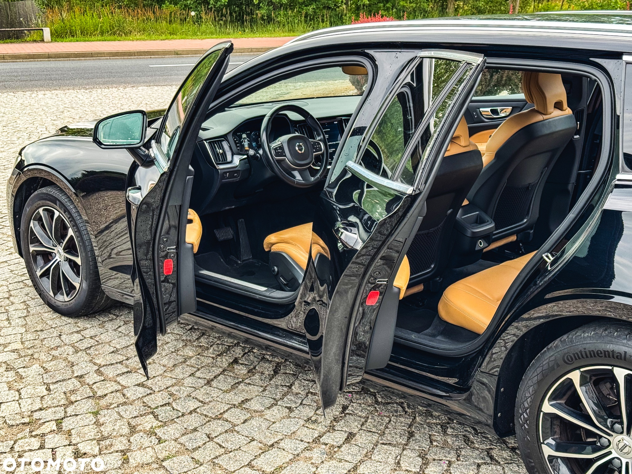 Volvo V60 D4 Momentum Pro - 4
