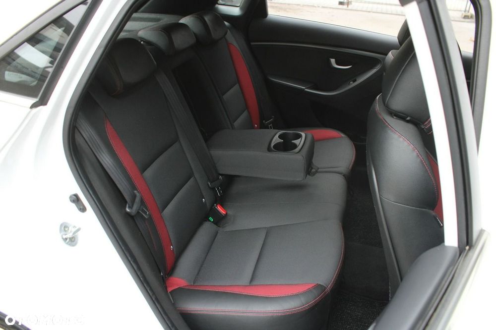 Hyundai i30 1.6 GDI Turbo Sport - 12