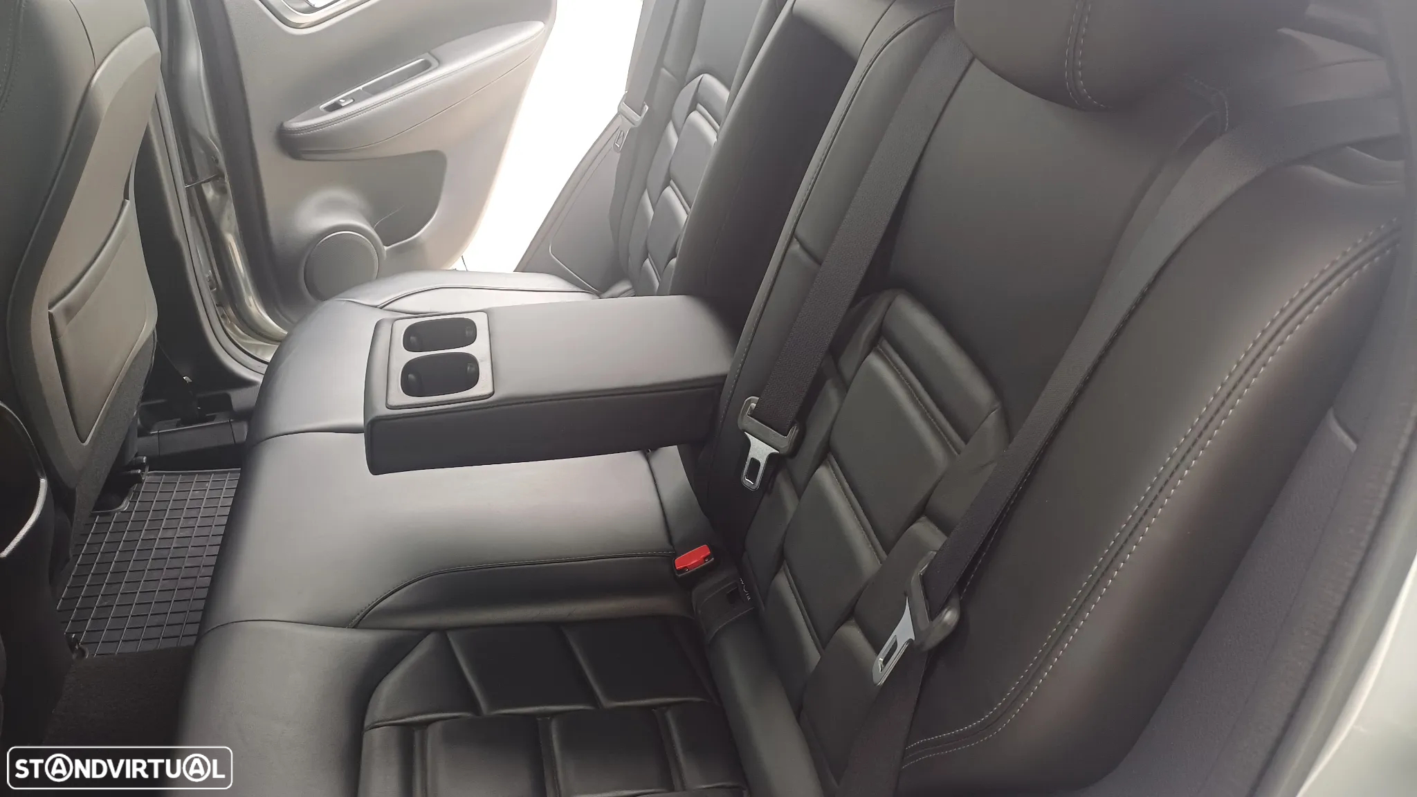 Nissan Qashqai 1.6 dCi Tekna Premium - 28